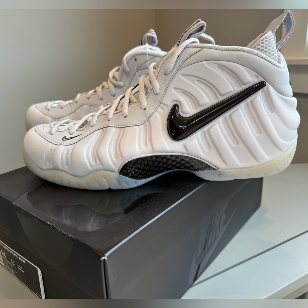 Nike White and Black Foamposite Sneakers Pro All Star NWT Sz 14
